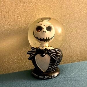 NWT Mini Jack Skellington Snow Globe